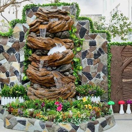 Hotel Mairona Gulberg لاهور المظهر الخارجي الصورة