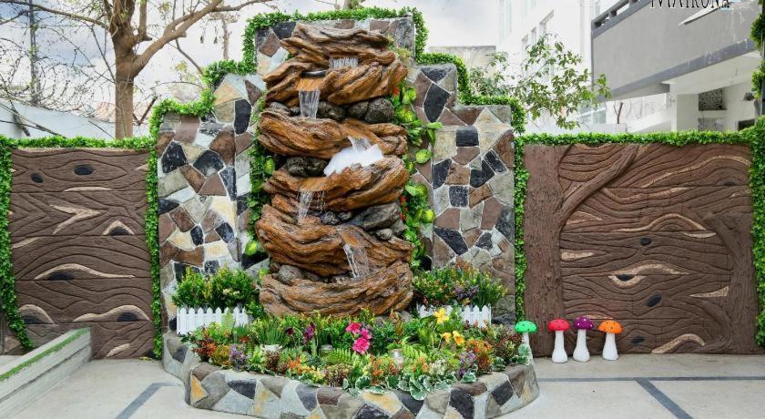 Hotel Mairona Gulberg لاهور المظهر الخارجي الصورة