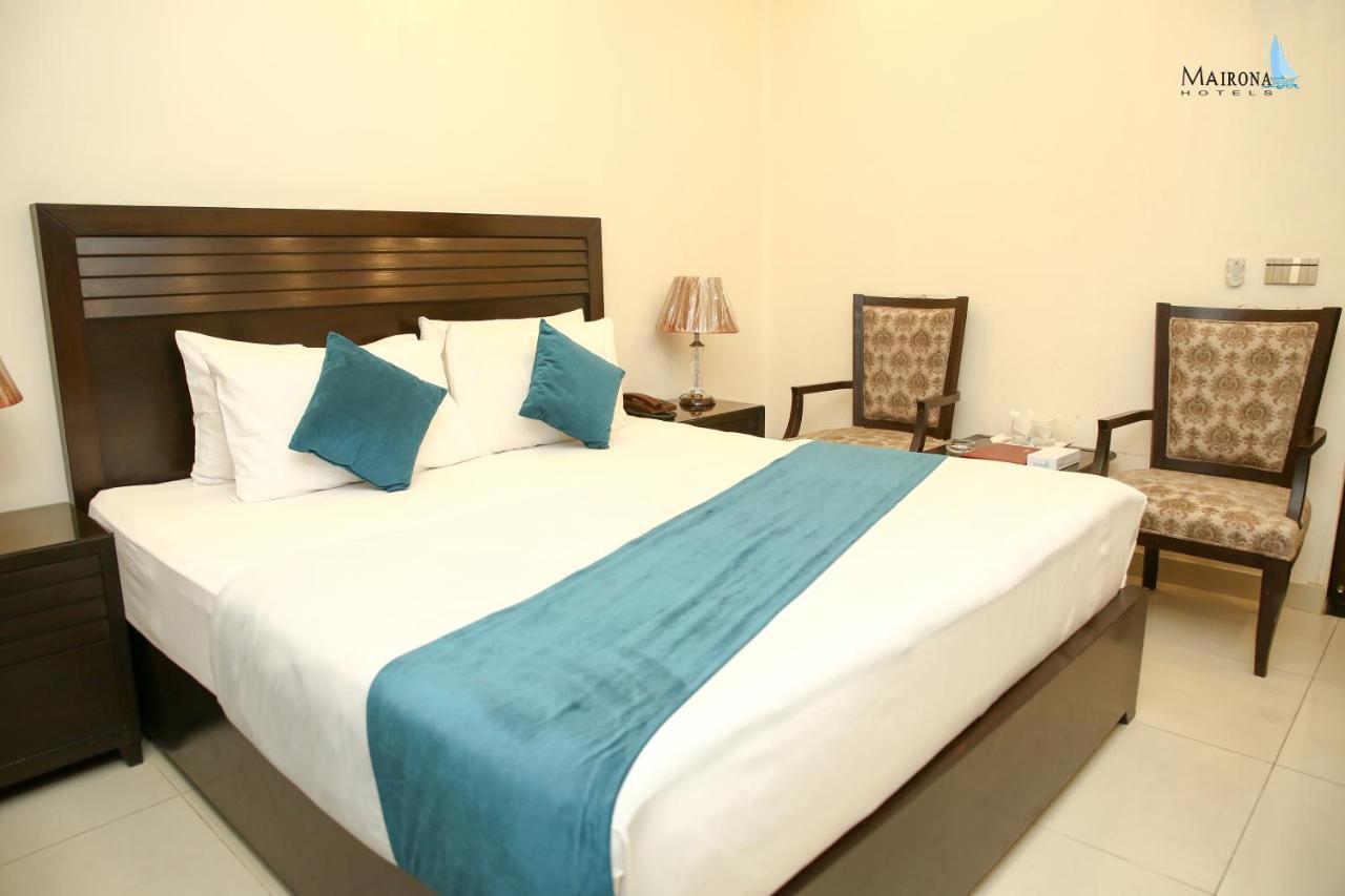 Hotel Mairona Gulberg لاهور المظهر الخارجي الصورة