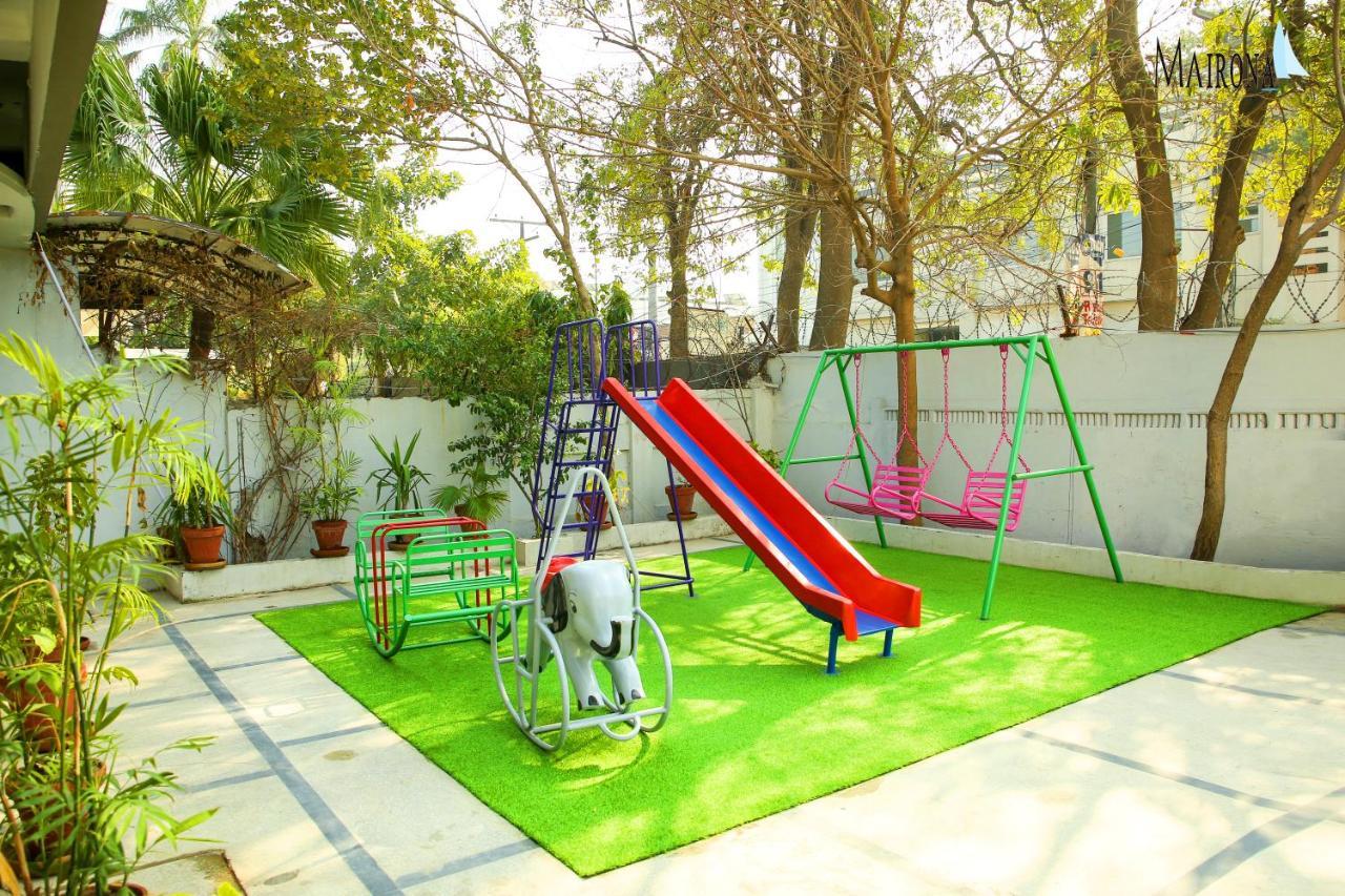 Hotel Mairona Gulberg لاهور المظهر الخارجي الصورة